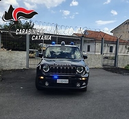Pedinava e inseguiva ex amante che lo aveva denunciato: arrestato