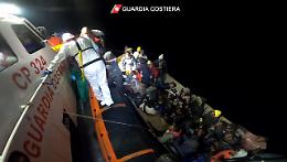 Lampedusa, doppio sbarco nella notte: salvati 41 migranti in arrivo dalla Libia