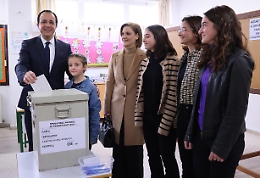 Cipro: cittadini al voto per eleggere il nuovo presidente