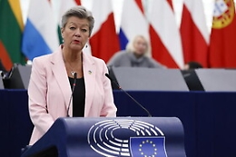 Johansson, 'costruire muri non è una buona soluzione'