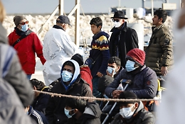 Con o senza Ong gli sbarchi continuano: in arrivo altri 500 migranti