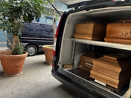 Migranti, la tragedia di Lampedusa: le salme trasferite ad Agrigento