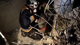 Terremoto, Siria: ragazzo estratto vivo dalle macerie a Jinderis