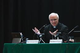 Incontro sulla pace a Catania, mons. Baturi: «C’è un’umanità che deve riacquistare la capacità di piangere con chi piange»