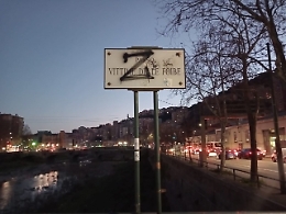 Foibe: vandalizzata targa in ricordo vittime a Genova