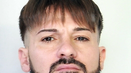 Agrigento, a giudizio due detenuti con il telefonino