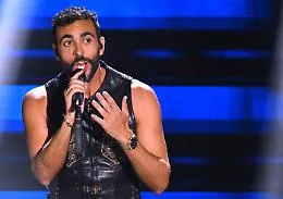 Mengoni e Lazza hanno gi&agrave; vinto: ecco la classifica dei brani pi&ugrave; venduti