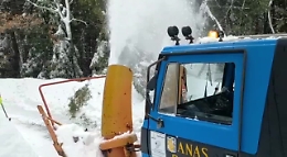 Catania, la neve blocca le strada, Anas al lavoro