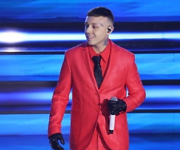 Lazza, dopo Sanremo in preparazione il tour che lo porterà anche a Catania