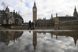 Gb: 'spese pazze' con carte governative, Labour accusa Tory