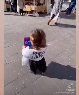 E tra i vestiti di Carnevale c'è anche l'abito "Pensati libera" di Chiara Ferragni