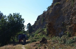 Agrigento, Alice si uccise a 17 anni perché costretta a fare sesso di gruppo e a filmare le scene: 4 indagati