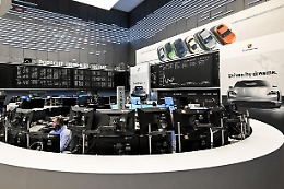 Borsa: l'Europa chiude fiacca, Francoforte -0,3%