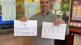 Superenalotto, il tabaccaio di Milano dove è stato venduto uno dei tagliandi: «Qui è la quarta vincita milionaria»