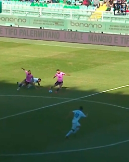 Palermo Frosinone finisce 1 a 1, Verre segna da centrocampo (video)