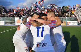 Il Catania a Locri cala il poker che ammazza definitivamente il campionato