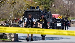 Una donna spara in una scuola a Nashville: 7 morti, tre bimbi tra le vittime