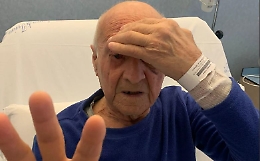 Era completamente cieco, 83enne recupera la vista grazie a un autotrapianto dell'occhio