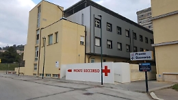 Giovane morto per pancreatite, quattro medici imputati a Caltanissetta