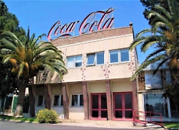 Da Intesa Sanpaolo e Sace 10 milioni di euro per lo sviluppo "green" di Sibeg Coca-Cola