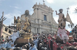 Mix bizantino e catalano nella Pasqua comisana