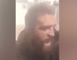 Tunisia, calciatore si d&agrave; fuoco davanti stazione di polizia