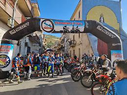 Enduro: la prima vera...Camporeale in moto