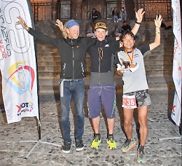 "Cursa di ciclopi", i primi 8 atleti già arrivati a destinazione: oltre 500 km da Cefalù all'Etna e ritorno