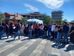 Acireale: raccolte 847 paia di scarpe da donare ai migranti