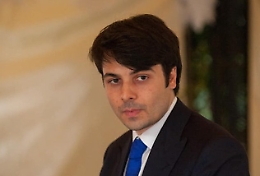 Corona funebre indirizzata ad assessore comunale di Palermo