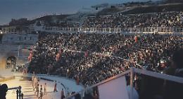 Daniele Salvo: «Aristofane il Tim Burton dell’antichità visionario imprevedibile»