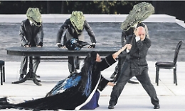 Marinoni: «Medea è il femminile che terrorizza i maschi e il Potere»