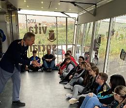 "Una vita da social", studenti a lezione con la Polizia Postale sui pericoli che corrono sul web