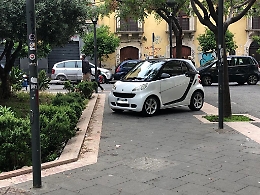 Catania. Piazza Sciuti: uno spettacolo indecente