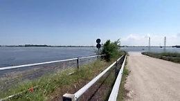 Ecco il lago causato dall'alluvione che va portato al mare per salvare Ravenna