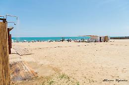 Spiagge libere siciliane pi&ugrave; pulite e attrezzate: 8,8 milioni per pulizia, servizi e bagnini