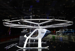 Entro il 2026 a Milano i taxi volanti: l'annuncio che fa sognare