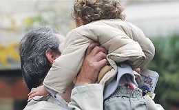 Le sorelline sono state "riunite" dalla Corte d'Appello: «Stiano con il padre»