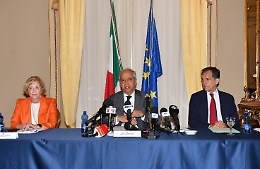 Sicurezza a Catania, il ministro Piantedosi promette più poliziotti e più carabinieri