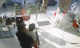 Chef italiano rapito in Ecuador, le telecamere riprendono le fasi del sequestro