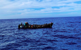 Lampedusa, morto un migrante intossicato da idrocarburi