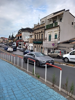 Catania: Piazza Mancini Battaglia…caos a non finire