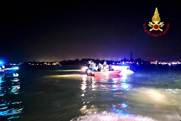 Venezia, barca contro una "briccola": muore un ragazzo durante il Redentore