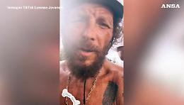 Jovanotti cade dalla bici e si rompe il femore