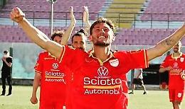 Il Siracusa fa sul serio: preso il centrocampista Raffaele Vacca