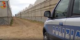 Braccianti stranieri minacciati e sfruttati nelle campagne tra Caltanissetta e Agrigento, 8 misure cautelari