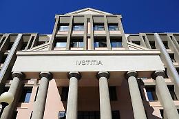 Si spaccia per la figlia di un anziano e si fa inviare un bonifico di 650 euro: chiuse le indagini preliminari