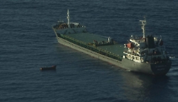 «Salvi grazie a quattro bottiglie di acqua e dei biscotti», il racconto dei sopravvissuti al naufragio