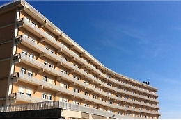 Bimba di 12 anni in vacanza in Sicilia colpita dalla rottura dell'aorta, operata e salvata a Taormina