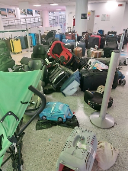 Bagagli abbandonati all'aeroporto di Catania